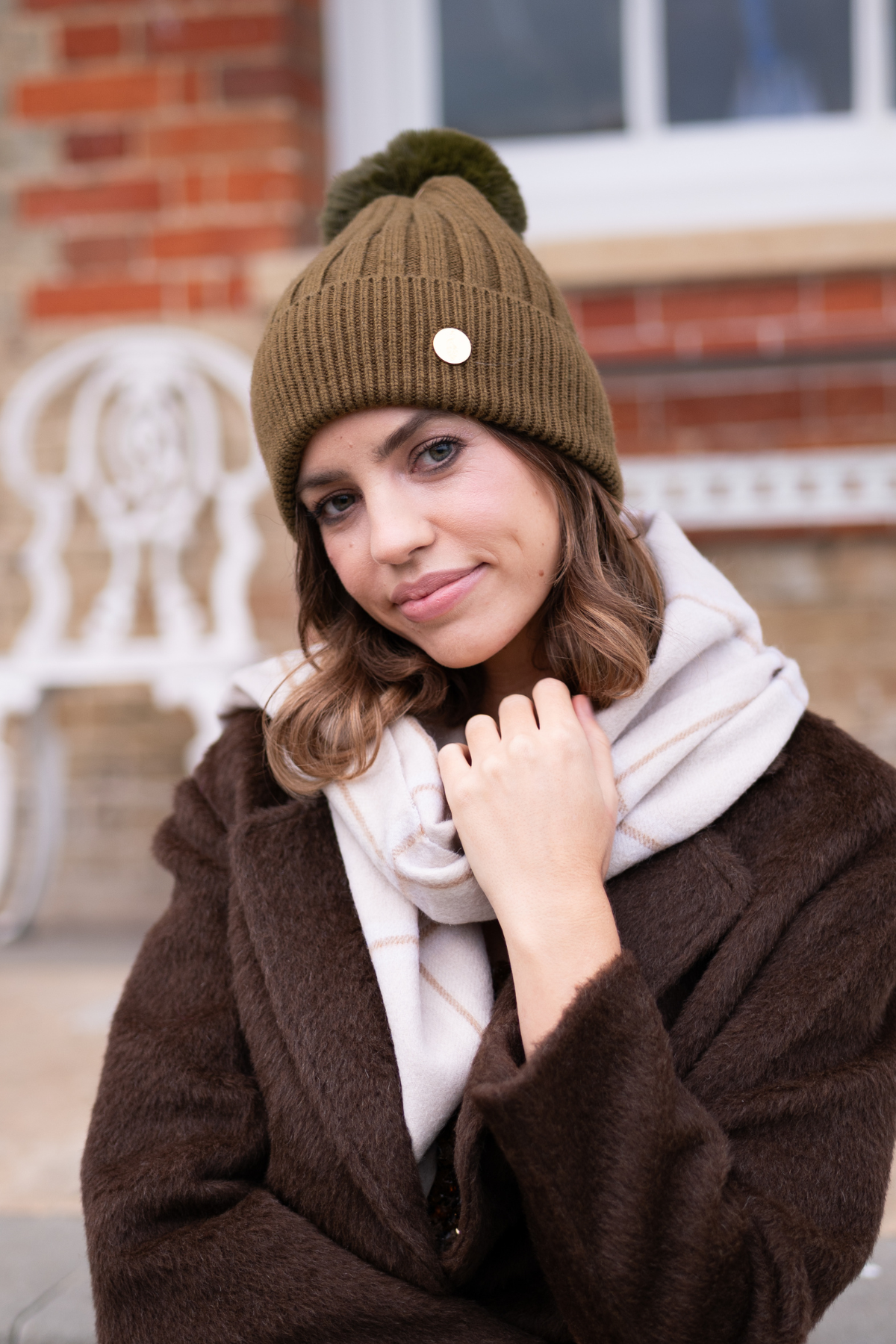 Meribel Cashmere Pom Pom Hat Olive