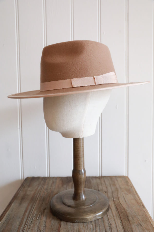 Wool Fedora with cream band