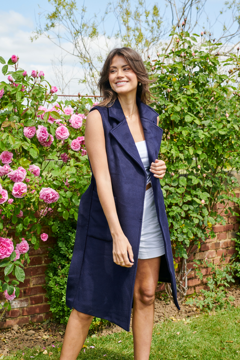 The Knightsbridge Sleeveless Coat Navy