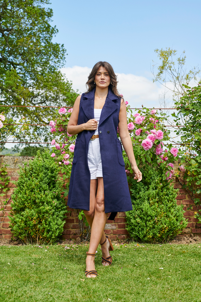 The Knightsbridge Sleeveless Coat Navy