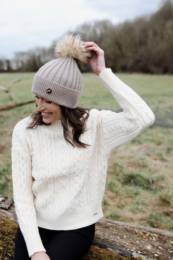 Arundel Cashmere Pom Pom Hat - Fawn