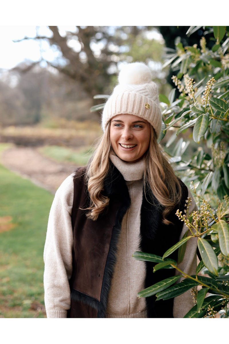 Chamonix Cashmere Pom Pom Hat - White