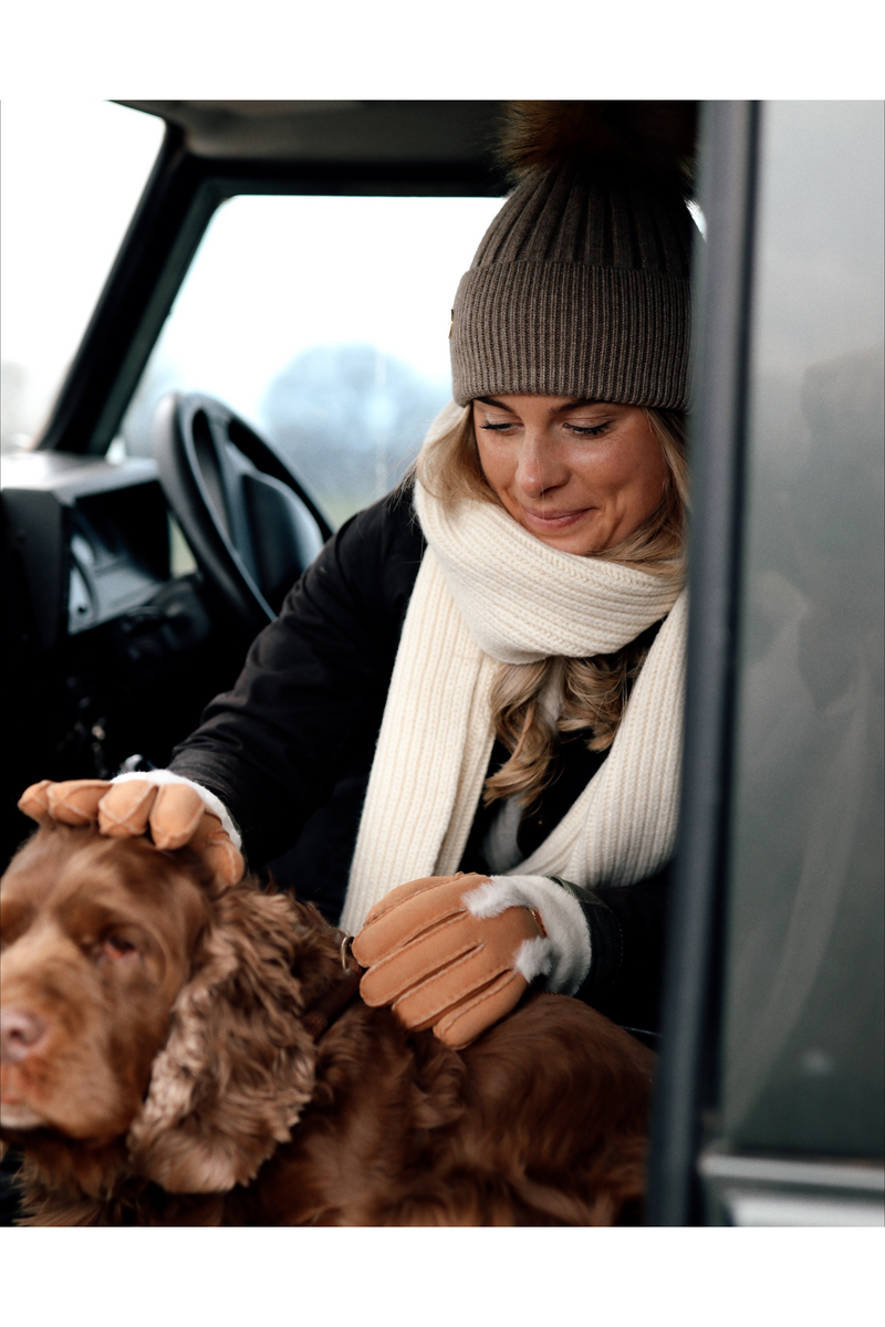 Arundel Cashmere Pom Pom Hat - Fawn