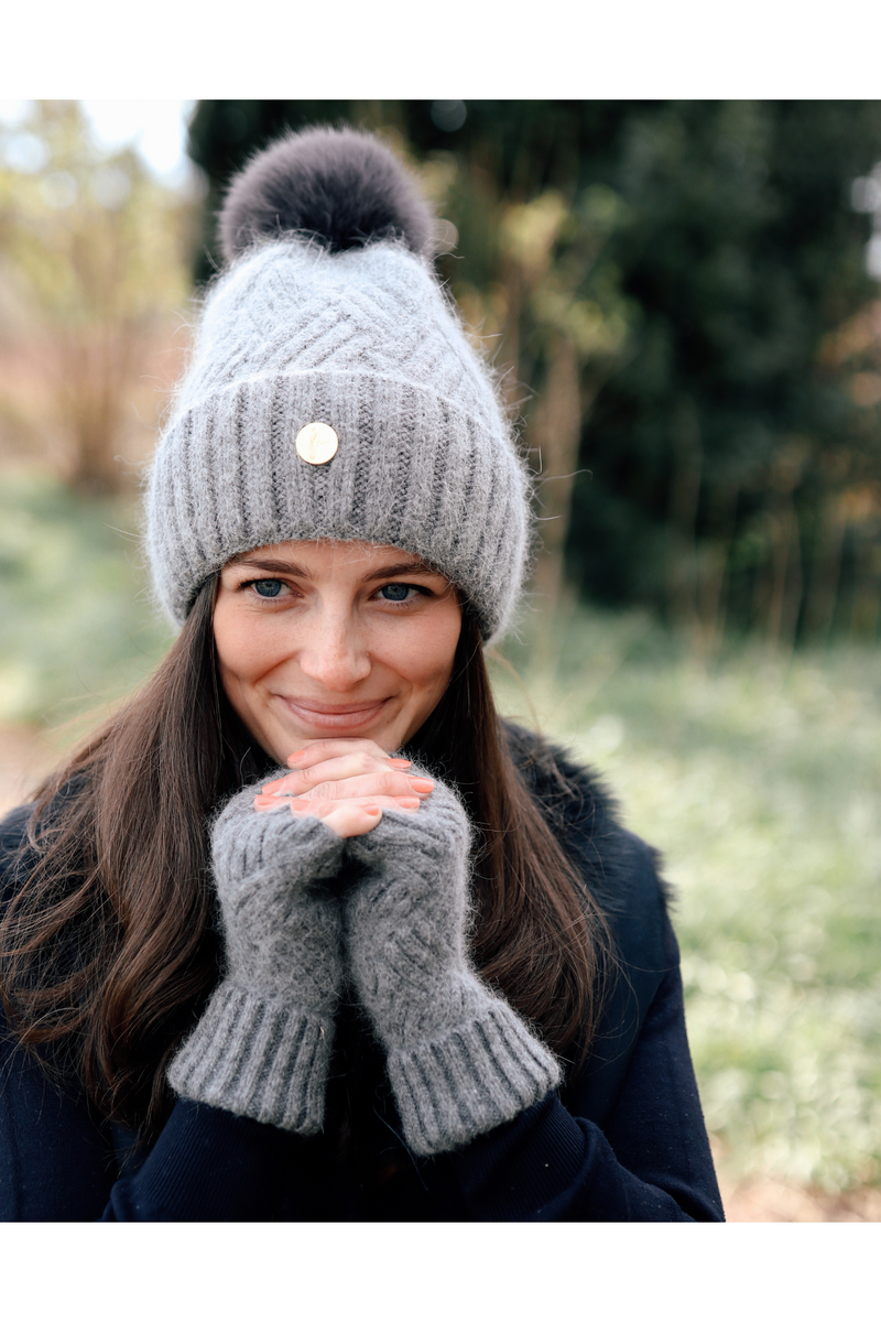 Chamonix Cashmere Pom Pom Hat - Light Grey