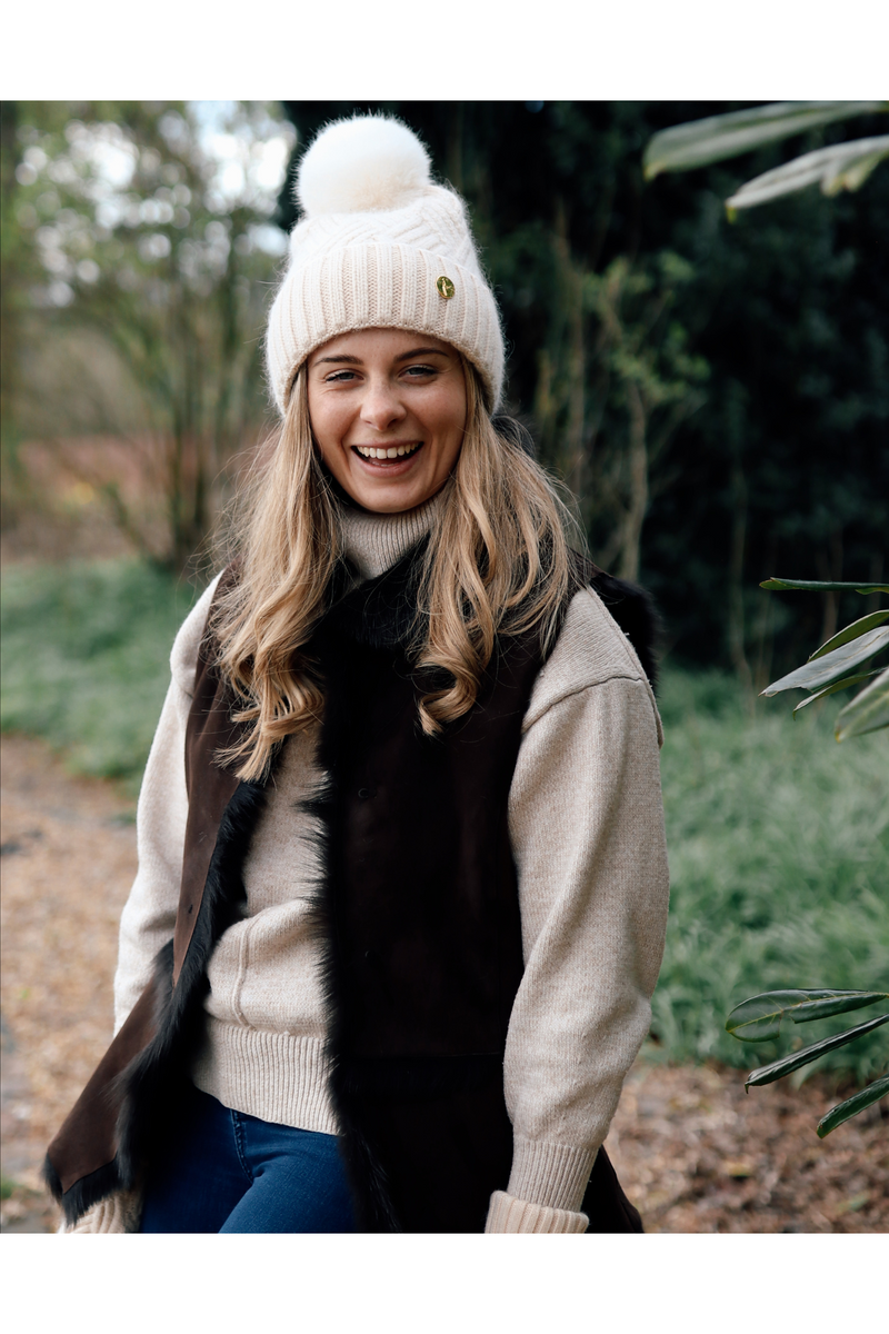 Chamonix Cashmere Pom Pom Hat - White